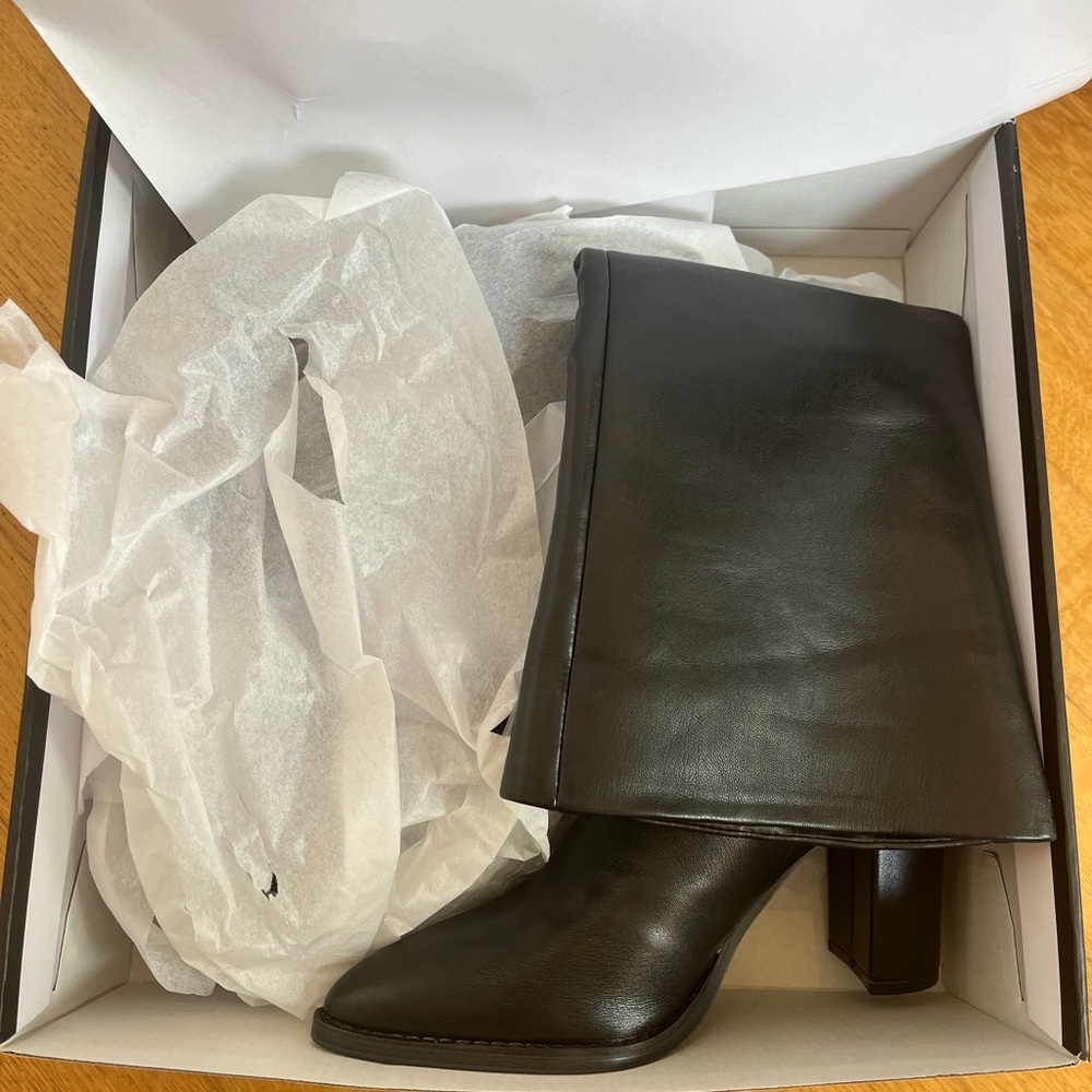 NWT Nine West Henda Boot, 8.5